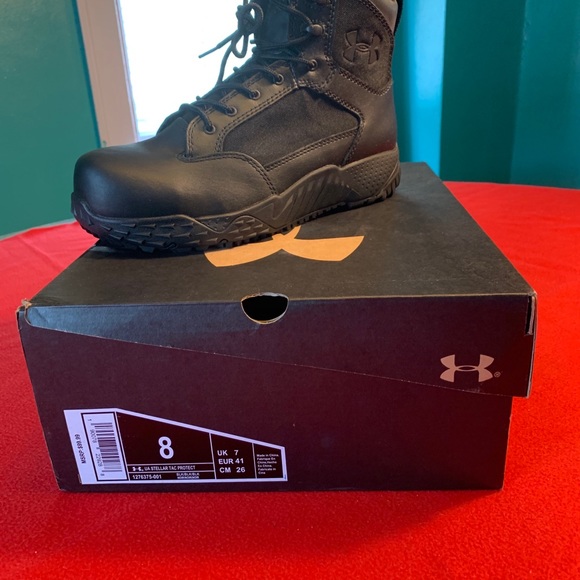 Combat boot - Picture 1 of 2